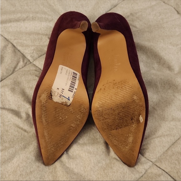 Charles by Charles David Plum Pumps. Size 7M - Picture 4 of 4